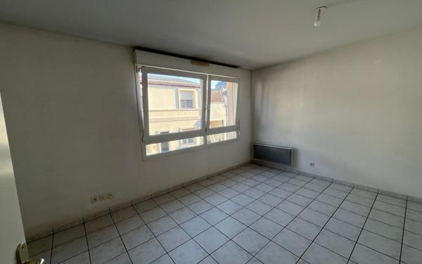 Appartement à vendre    2 pièces • 49 m2 Saint-Quentin