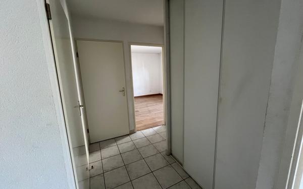 Appartement à vendre    2 pièces • 49 m2 Saint-Quentin