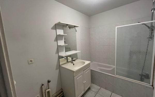 Appartement à vendre    2 pièces • 49 m2 Saint-Quentin