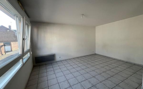 Appartement à vendre    2 pièces • 49 m2 Saint-Quentin