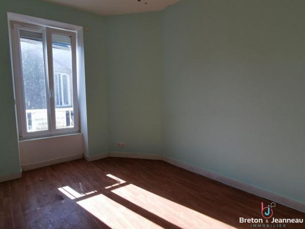 Maison à Champgenéteux