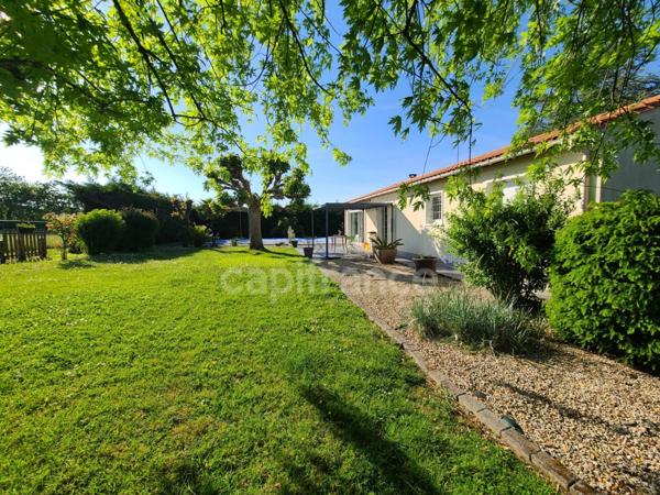 Maison familiale avec piscine, vue dégagée et cadre bucolique – Écoyeux (17770)