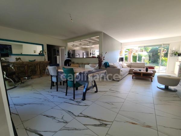 Maison familiale avec piscine, vue dégagée et cadre bucolique – Écoyeux (17770)