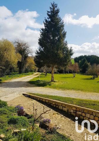 Maison 7 pièces de 150 m² à Villeneuve-sur-Yonne (89500)