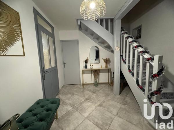 Maison 7 pièces de 150 m² à Villeneuve-sur-Yonne (89500)