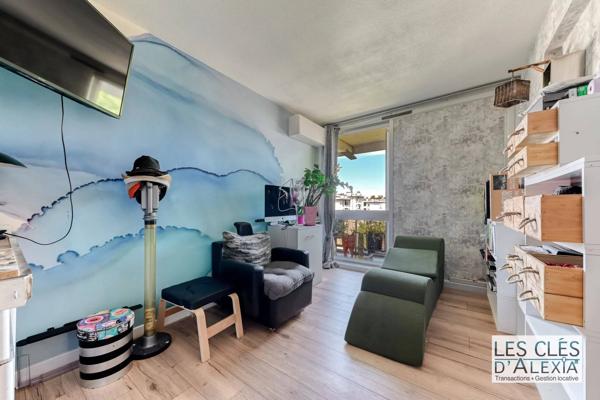 Superbe appartement familial rénové avec balcon filant – Résidence de standing avec parc & tennis