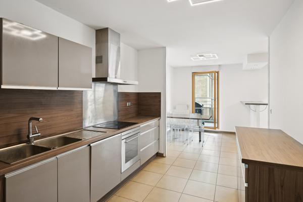 Vitton/ rue Tête d'Or Appartement 3 chambres avec terrasse et garages
