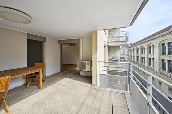 Vitton/ rue Tête d'Or Appartement 3 chambres avec terrasse et garages