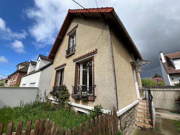 Maison Houilles 4 pièce(s) 70 m2 €486 000 ** - Référence 729