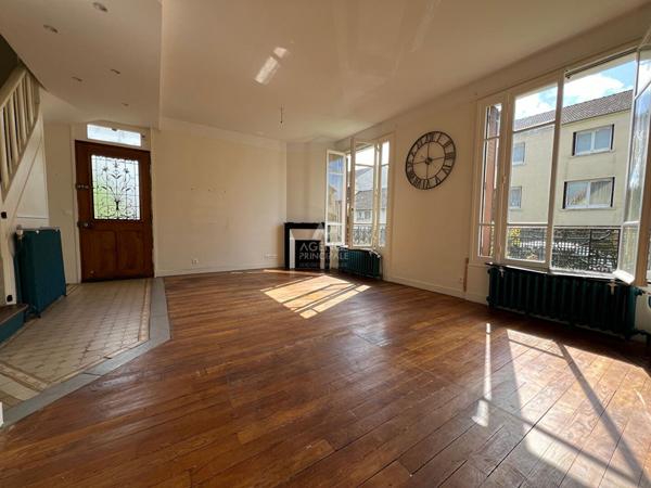 Maison Houilles 4 pièce(s) 70 m2 €486 000 ** - Référence 729