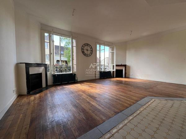 Maison Houilles 4 pièce(s) 70 m2 €486 000 ** - Référence 729