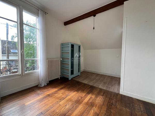 Maison Houilles 4 pièce(s) 70 m2 €486 000 ** - Référence 729