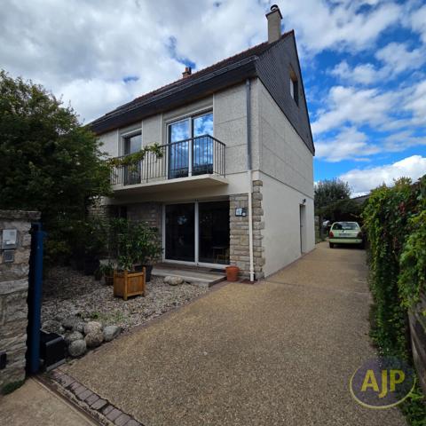 Maison à vendre Vannes - 6 pièces, 155m² avec 5 chambre(s) à 561 500€ - AJP Immobilier Vannes