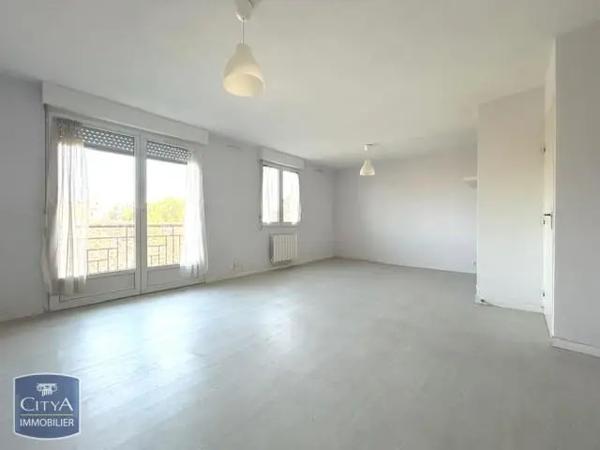 Appartement à louer 3 pièces 84.34m² Nantes (44000)
