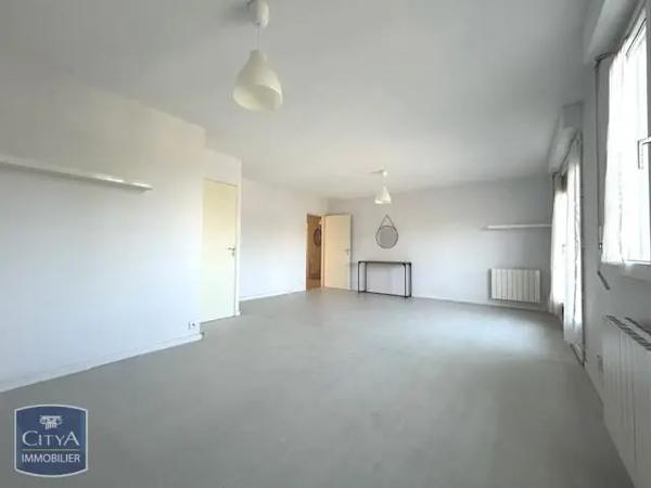 Appartement à louer 3 pièces 84.34m² Nantes (44000)