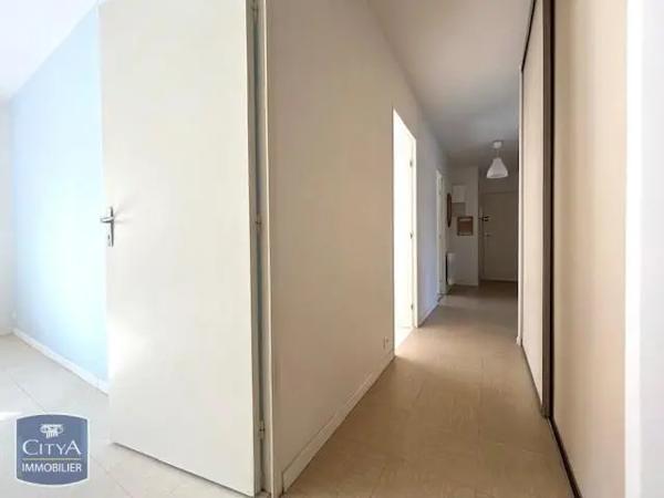 Appartement à louer 3 pièces 84.34m² Nantes (44000)