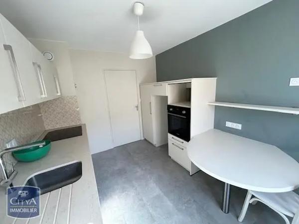 Appartement à louer 3 pièces 84.34m² Nantes (44000)