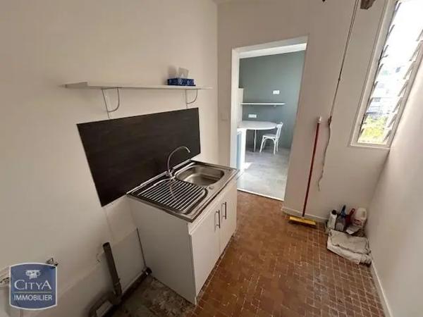 Appartement à louer 3 pièces 84.34m² Nantes (44000)