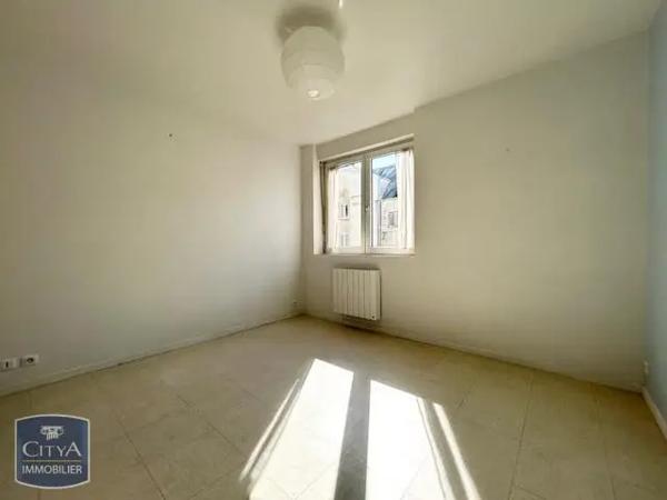 Appartement à louer 3 pièces 84.34m² Nantes (44000)