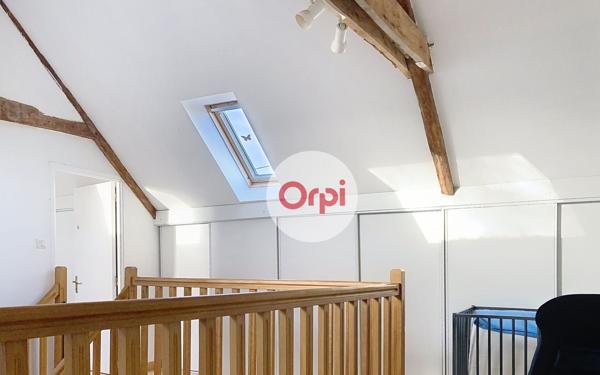 Maison à louer    5 pièces •  Limerzel