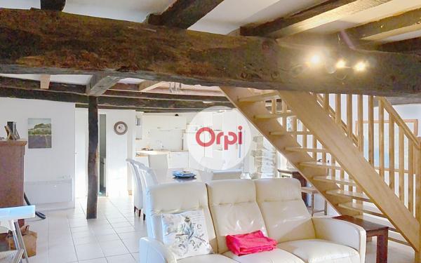 Maison à louer    5 pièces •  Limerzel