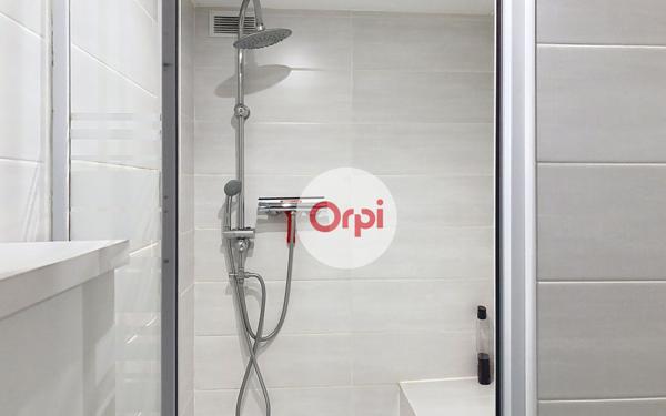 Maison à louer    5 pièces •  Limerzel