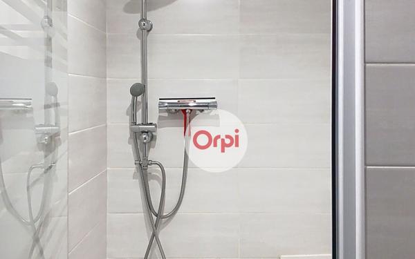 Maison à louer    5 pièces •  Limerzel