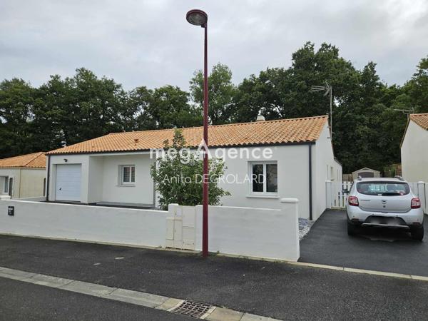 Maison à LA FERRIERE, 85280 - 5 pièces 145m²