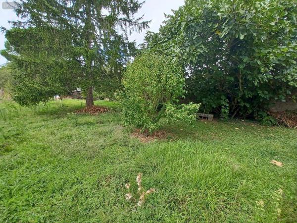 Terrain à Batir à vendre à Sorigny dans l'Indre-et-Loire (37250), ref : VT070-37125