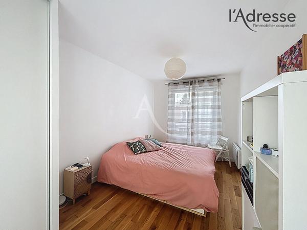 Élégante Maison Contemporaine aux Portes de Puteaux - 4 pièces de 81m² - Parking