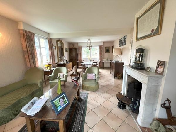 Maison à vendre    8 pièces • 210,10 m2 Beauvais