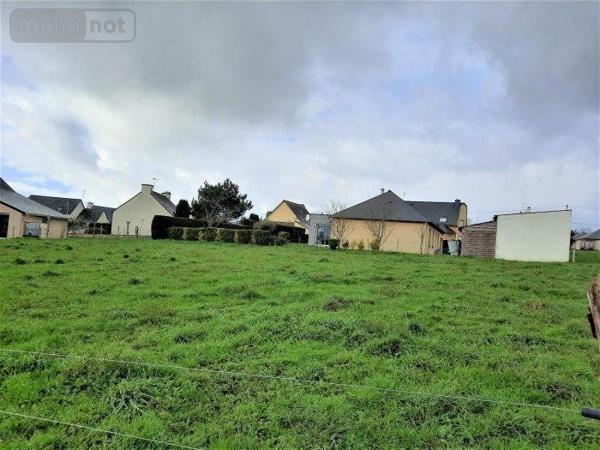 Terrain à Batir à vendre à Loyat dans le Morbihan (56800), ref : 56044-988135-56044