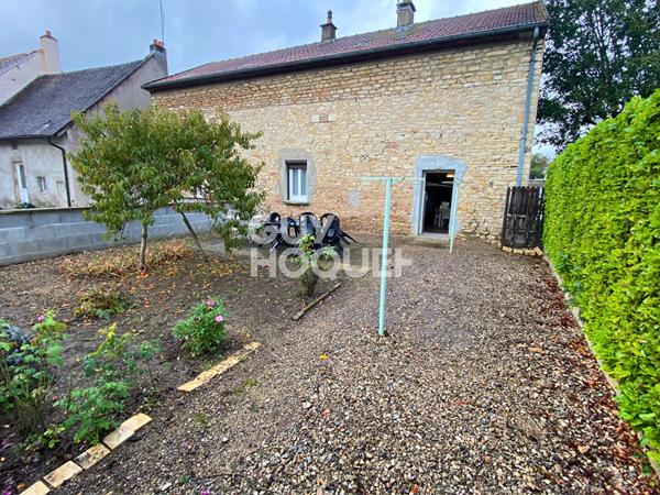 CHAMPFORGEUIL : maison de 5 pièces (120 m²) à vendre