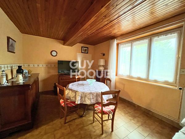 CHAMPFORGEUIL : maison de 5 pièces (120 m²) à vendre