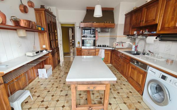 Appartement à vendre    3 pièces • 97,94 m2 Grenoble