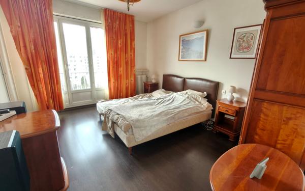 Appartement à vendre    3 pièces • 97,94 m2 Grenoble