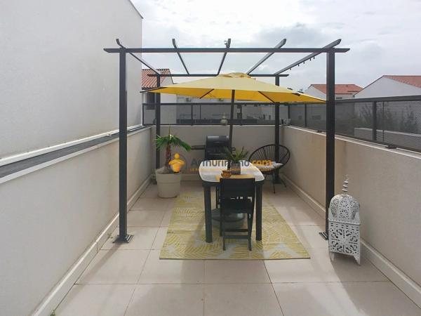 Vente                                                      Appartement
                        
                     4 pièces                      77 m2                     à Perpignan
