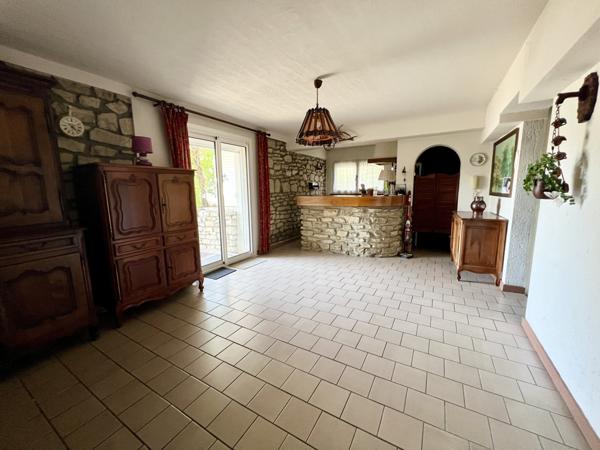 Fontaine-le-Comte (86240) FONTAINE LE COMTE MAISON 3 CHAMBRES - GARAGE - JARDIN