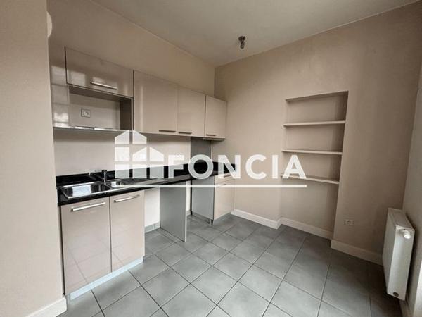 Location Appartement 2 pièces 47.7 m² - 2 BOULEVARD VASQUEZ Royat 63130