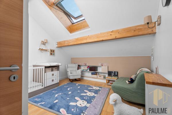 MAISON DE VILLAGE T4 EN TRIPLEX – 131,60 M² – TERRASSE – 2 STATIONNEMENTS – SERGY 01630