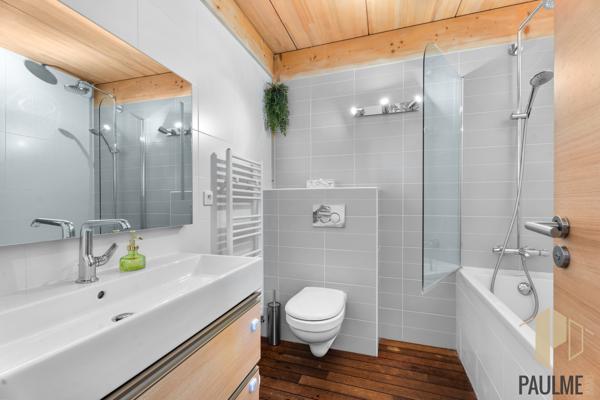 MAISON DE VILLAGE T4 EN TRIPLEX – 131,60 M² – TERRASSE – 2 STATIONNEMENTS – SERGY 01630