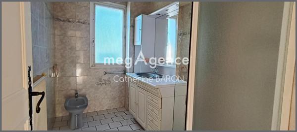 Maison à SAINT-LAURENT-DE-COGNAC, 16100 - 6 pièces 141m²