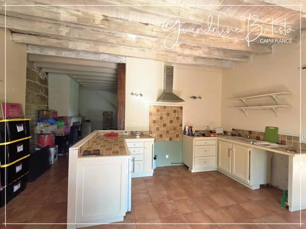 Propriété en Pierre 568m² - 2 Maisons d'habitation - 3 Gîtes - 2 Piscines sur 3,5 Ha de terrain