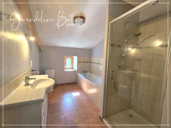 Propriété en Pierre 568m² - 2 Maisons d'habitation - 3 Gîtes - 2 Piscines sur 3,5 Ha de terrain