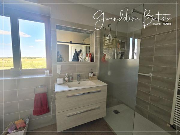 Propriété en Pierre 568m² - 2 Maisons d'habitation - 3 Gîtes - 2 Piscines sur 3,5 Ha de terrain