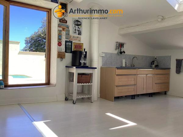Vente                                                      Maison
                        
                     7 pièces                      203 m2                     à Cailhau