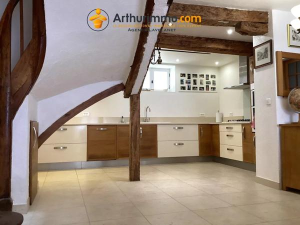 Vente                                                      Maison
                        
                     7 pièces                      203 m2                     à Cailhau