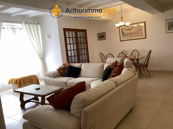 Vente                                                      Maison
                        
                     7 pièces                      203 m2                     à Cailhau