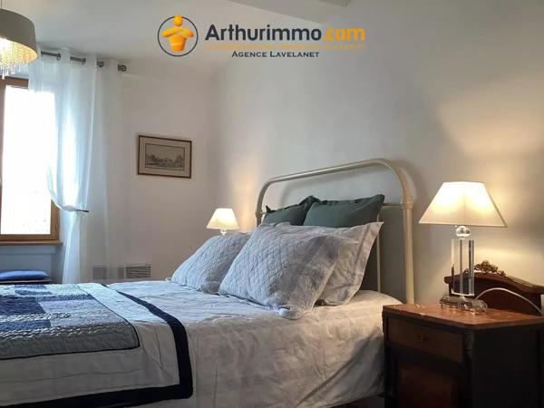 Vente                                                      Maison
                        
                     7 pièces                      203 m2                     à Cailhau