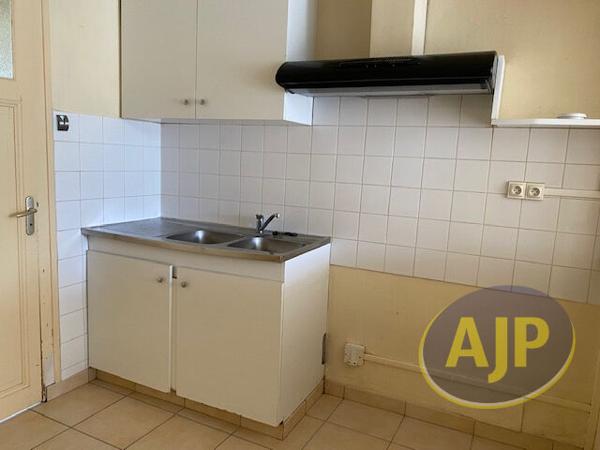 Location maison Saint Julien De Concelles : 575 € - AJP Immobilier Saint-Sébastien-sur-Loire